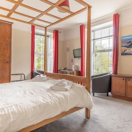 Padarn Hotel لانبرس المظهر الخارجي الصورة